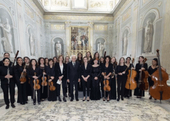 Il Presidente Mattarella e la figlia Laura insieme alla Orchestra Olimpia.