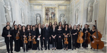 Il Presidente Mattarella e la figlia Laura insieme alla Orchestra Olimpia.