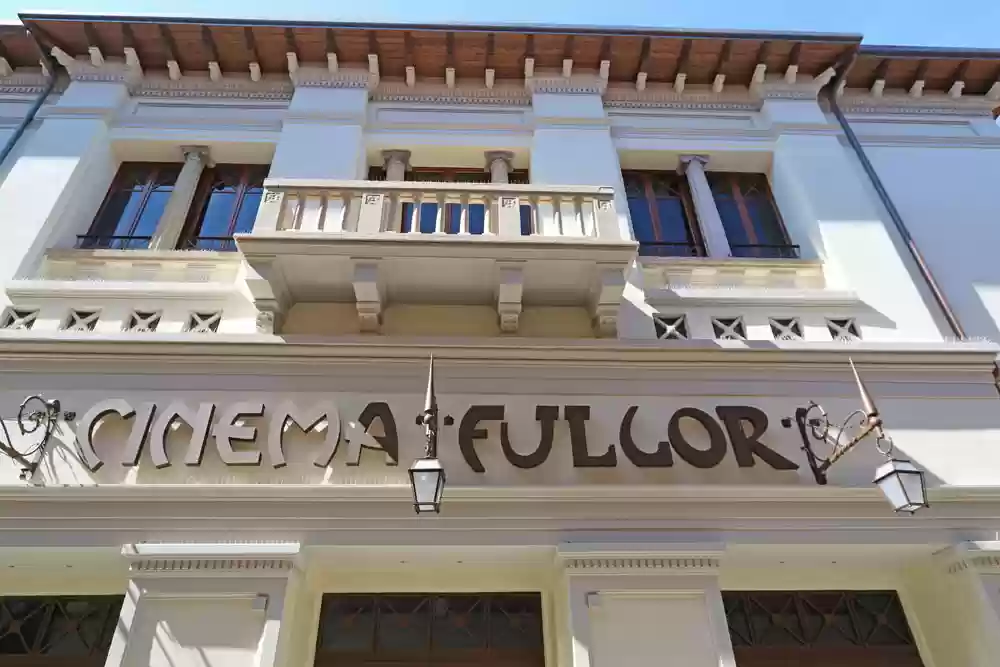 Rimini, la facciata del Fulgor restaurata