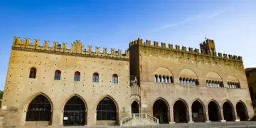 Arengo e Palazzo del Podestà