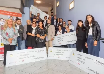 La premiazione di una delle precedenti edizioni di Coopstartup Romagna