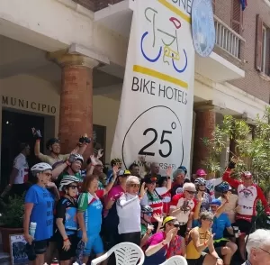 Festa compleanno 25 anni Riccione Bike Hotels a Saludecio 24 maggio 2023 5