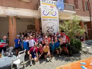 Festa compleanno 25 anni Riccione Bike Hotels a Saludecio 24 maggio 2023 er 2