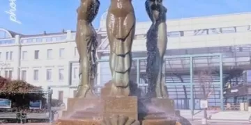 Fontana delle Sirene