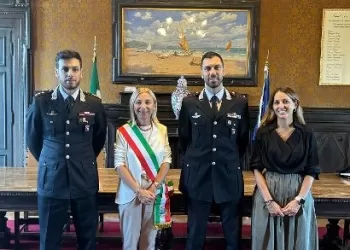 Da sinistra: capitano Rutigliano, sindaca Foronchi, comandante Lezzi, assessora Gabellini