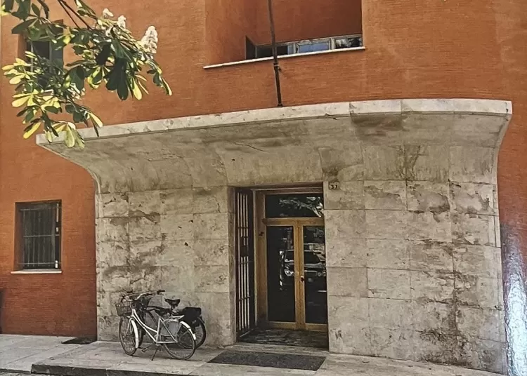 Pesaro, l'ingresso della Camera di commercio