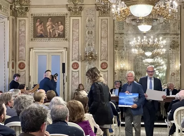 Luigi Rusconi ritira il premio