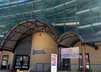 lavori al teatro della Regina