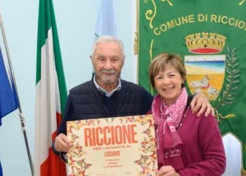 Luciano Luzzi con la sindaca Daniela Angelini