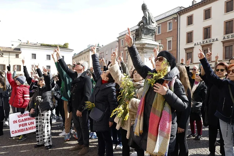 RIMINI 08-03-2025 camminata degli uomini contro la violenza sulle donne ©Claudio Zamagni/
