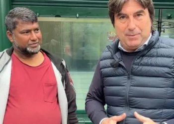 Il sindaco Biancani con Ullah