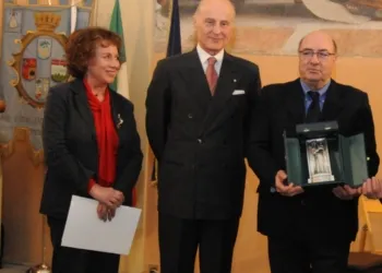 Rosanna Vaudetti,Giorgio Girelli e Dante Ferretti alla cerimonia di premiazione