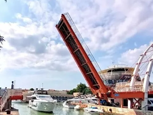 Cattolica-Gabicce Mare, il ponte mobile