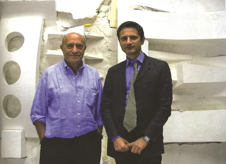 Arnaldo Pomodoro col sindaco di Morciano Giorgio Ciotti