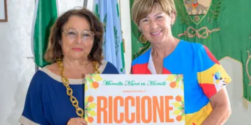 Marcella Marri e la sindaca Daniela Angelini