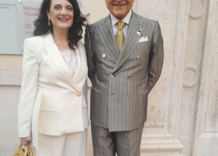 Rossella Marcantoni e l’ambasciatore Giorgio Girelli dinanzi al Senato
