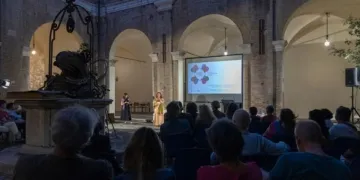 Biblioteca Gambalunga, il cortile
