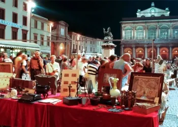 Rimini, piazza Cavour