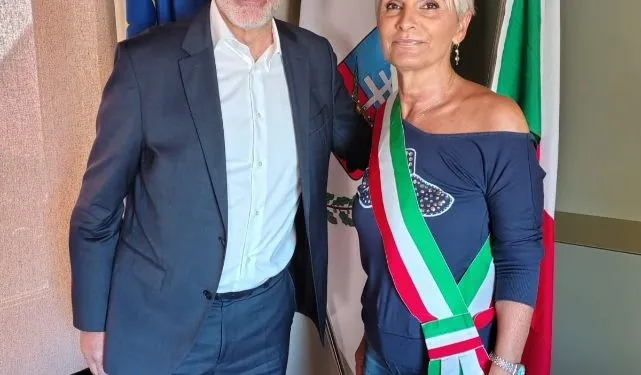 Maurizio Saggion con il sindaco Mirna Cecchini