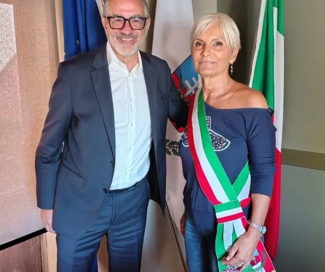 Maurizio Saggion con il sindaco Mirna Cecchini