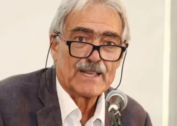 Marcello Flores