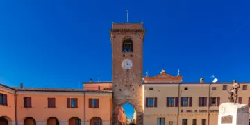 San Giovanni, piazza Silvagni