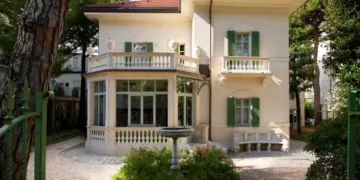 Riccione, Villa Franceschi