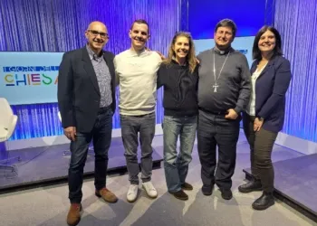 Da sinistra: Paolo Guiducci, Massimiliano Fabbri, Sabrina Lodovichetti, il Vescovo Anselmi, Simona Mulazzani