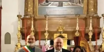 Il sindaco Filippo Sica con Gian Luca Pasolini e Monica Micheli