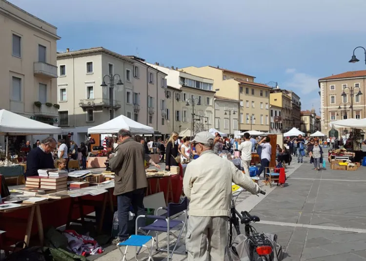 Rimini, piazza Tre Martiri