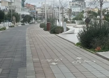 Il lungomare dissestato