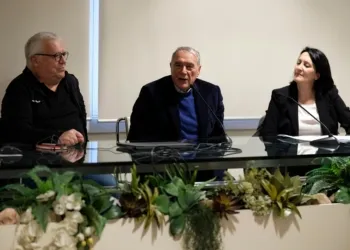 Da sinistra: Toni Mira, Pietro Grasso, Emma Petitti​