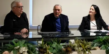 Da sinistra: Toni Mira, Pietro Grasso, Emma Petitti​