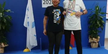 Onelio Galeazzi con la consorte Raiza Achique Rodriguez