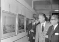 1967. Umberto Panozzo visita la mostra di Pasquini