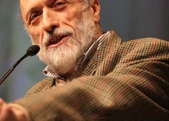 Carlo Petrini (Bra, 22 giugno 1949 – Bra, 21 maggio 2026)