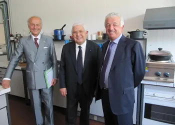 Gastone Bertozzini con l’ambasciatore di Turchia Hakki Akil e l’ambasciatore Giorgio Girelli in visita alla TVS
