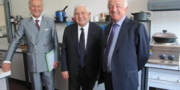 Gastone Bertozzini con l’ambasciatore di Turchia Hakki Akil e l’ambasciatore Giorgio Girelli in visita alla TVS