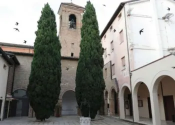 San Giuliano, chiostro della chiesa