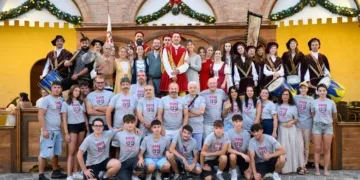 Foto di gruppo con volontari