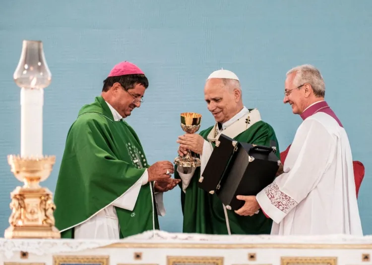 Papa Leone XIV col vescovo Nicolò Anselmi